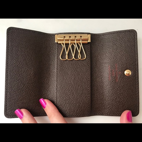 Louis Vuitton 4 Key Holder Damier Ebene - Picture 9 of 11